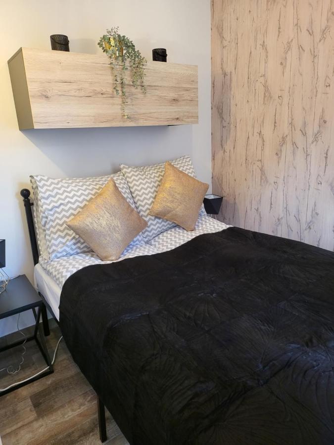 Moon Apartments بوزنان المظهر الخارجي الصورة