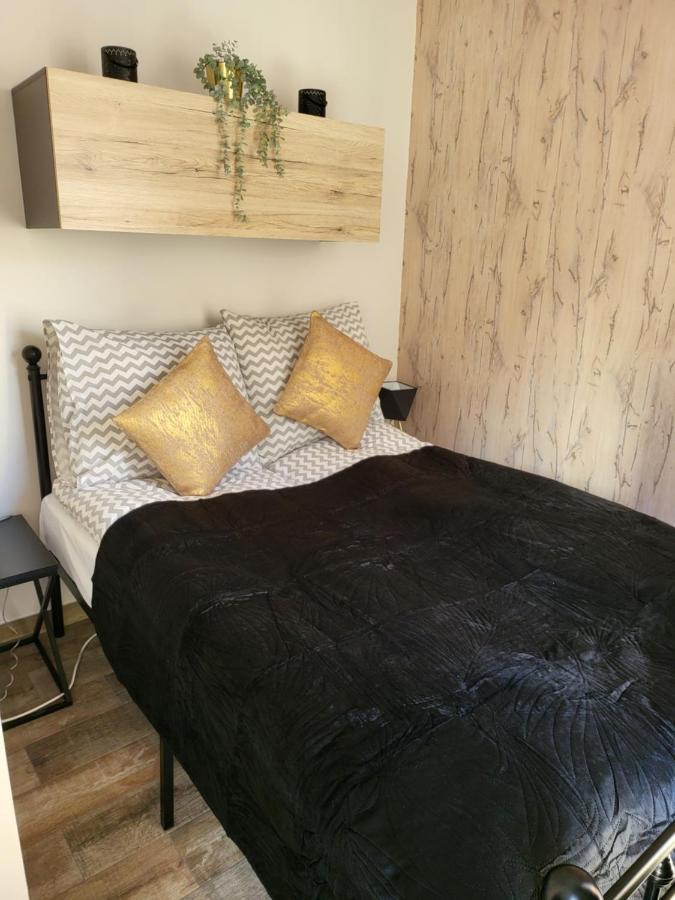 Moon Apartments بوزنان المظهر الخارجي الصورة